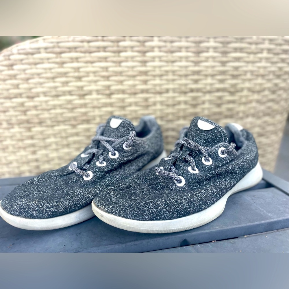 FREE SHIP Allbirds women’s black/grey marled wool sneakers